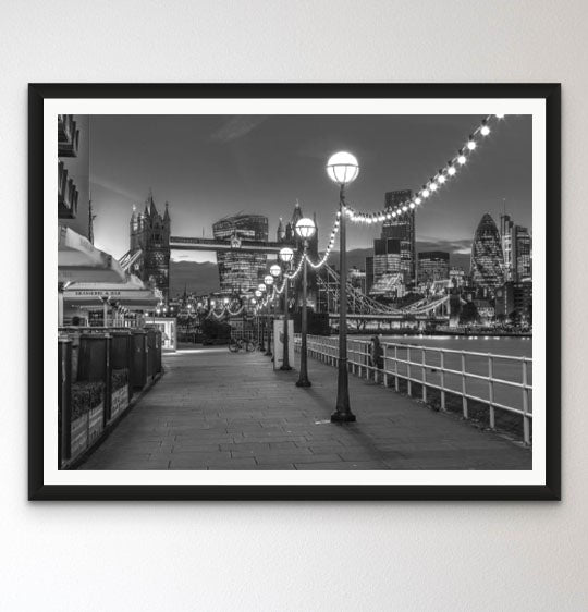 London Riverside Promenade with Tower bridge